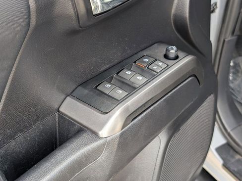 Used 2021 Toyota Tacoma TRD Off-Road w/ Technology Package image 11