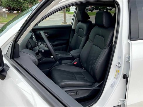 New 2026 Honda HR-V EX-L image 9