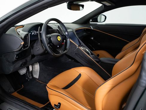 Used 2023 Ferrari Roma RWD image 41