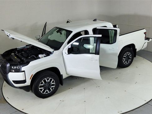 New 2026 Nissan Frontier SV w/ All-Weather Content Package image 45