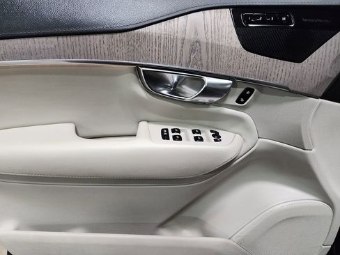 Used 2022 Volvo XC90 T6 Inscription w/ Advanced Package image 42