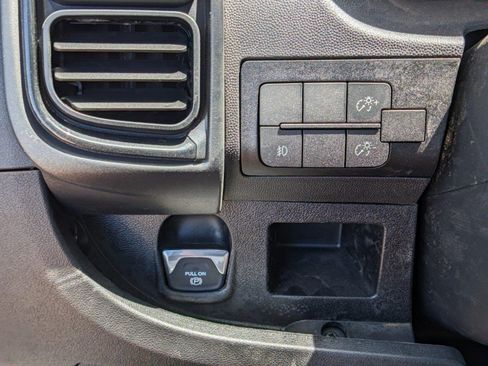 New 2024 RAM ProMaster 3500 w/ Delivery Van Package FWD image 16