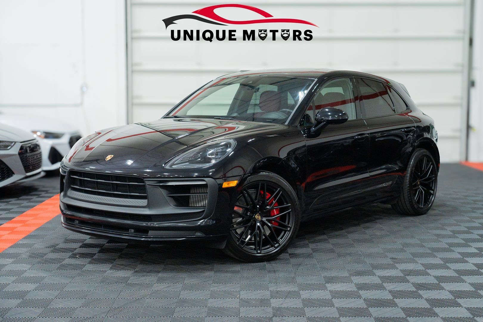 Used 2022 Porsche Macan GTS AWD/4WD image 1