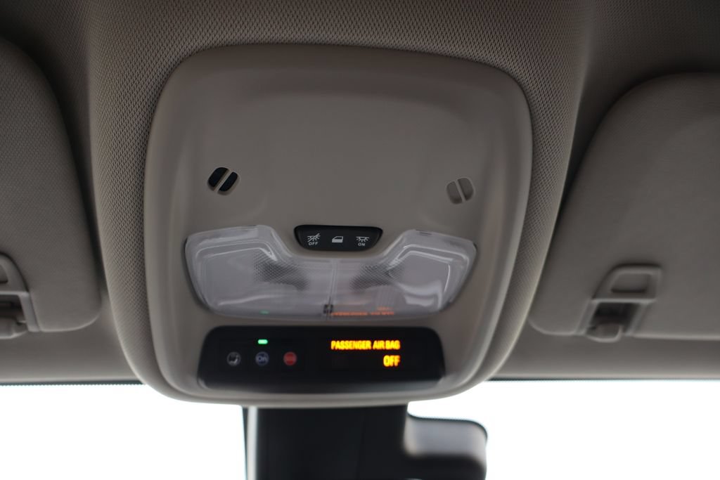 Used 2023 Buick Encore GX Preferred w/ Cold Weather Comfort Package FWD image 16