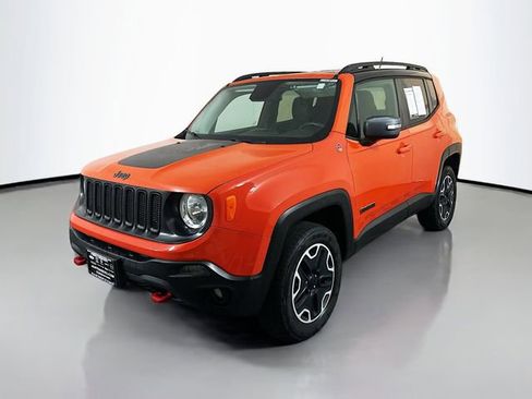 Used 2016 Jeep Renegade Trailhawk w/ Cold Weather Group image 3