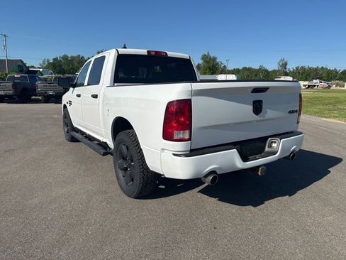 Used 2019 RAM 1500 Express w/ Wheel & Sound Group AWD/4WD image 3