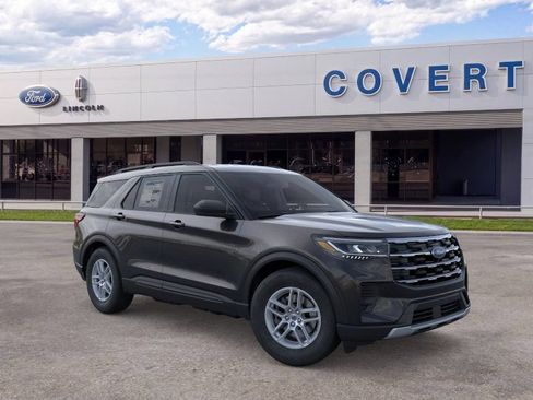 New 2026 Ford Explorer Active RWD image 7