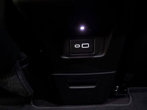 Used 2024 Cadillac XT6 Premium Luxury w/ Technology Package AWD/4WD image 13
