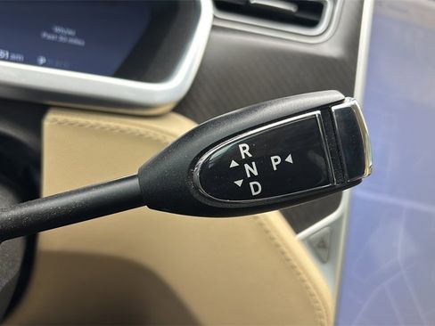 Used 2014 Tesla Model S image 22