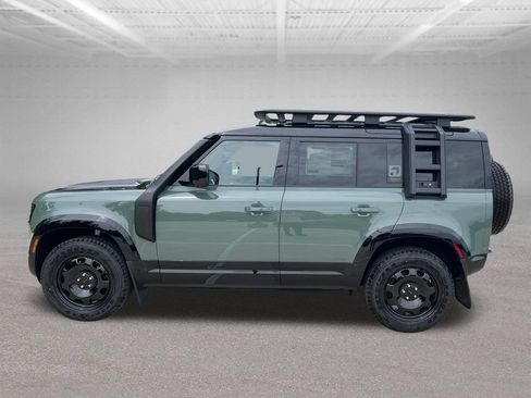 New 2026 Land Rover Defender 110 AWD/4WD image 3