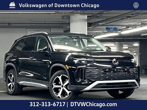 New 2026 Volkswagen Tiguan SE image 2
