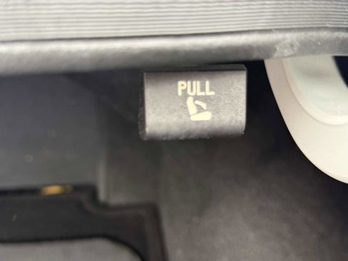 Used 2018 Hyundai Elantra Value Edition image 58