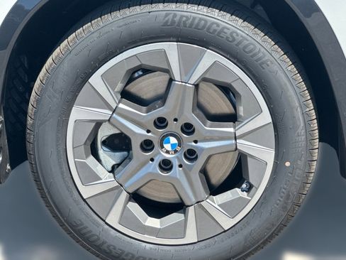 Used 2025 BMW X1 xDrive28i w/ Technology Package image 12