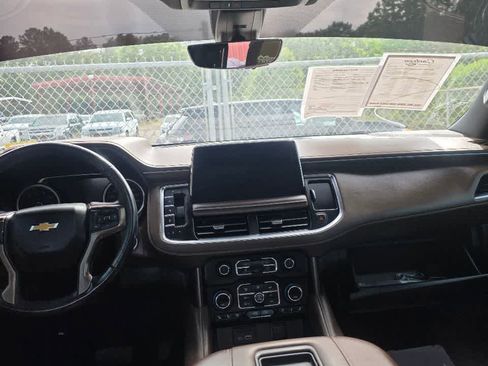 Used 2021 Chevrolet Suburban High Country AWD/4WD image 5