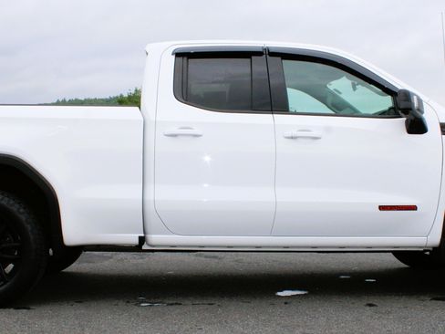 Used 2023 GMC Sierra 1500 Elevation w/ Preferred Package AWD/4WD image 6