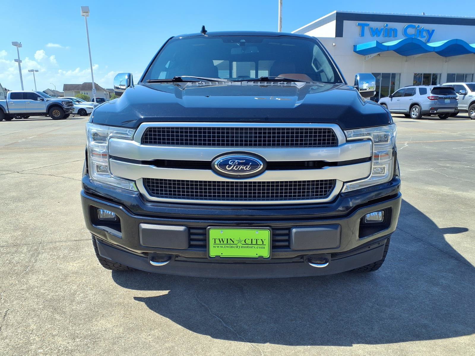 Used 2020 Ford F150 Platinum w/ Equipment Group 701A Luxury AWD/4WD image 3