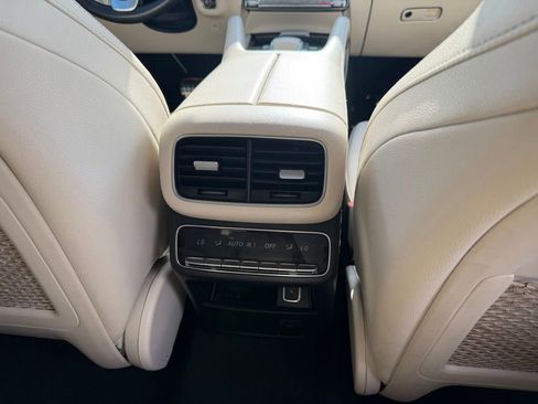 Used 2022 Mercedes-Benz GLS 450 4MATIC image 35