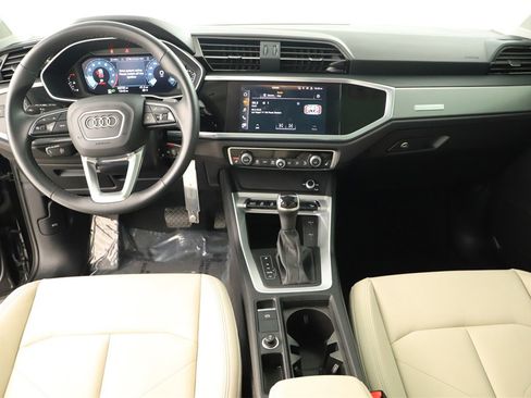 Certified 2022 Audi Q3 2.0T Premium image 18