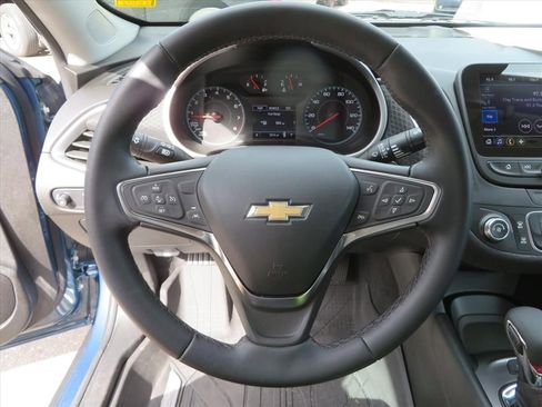 Used 2025 Chevrolet Malibu RS w/ LPO, Floor Liner Package image 18