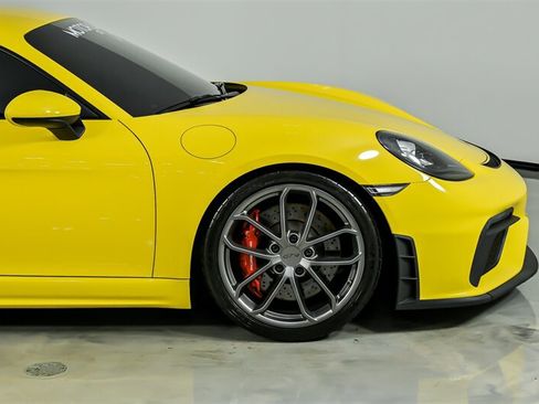 Used 2020 Porsche 718 Cayman GT4 RWD image 15