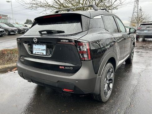 New 2025 Nissan Kicks SR w/ Illumination Package AWD/4WD image 5