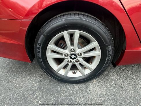 Used 2015 Hyundai Sonata SE FWD image 21