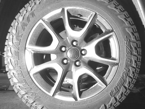 Used 2025 Jeep Compass Trailhawk image 15