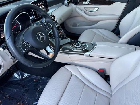 Certified 2017 Mercedes-Benz C 300 Sedan image 4