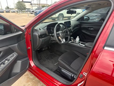 Used 2023 Nissan Sentra SV w/ All-Weather Package FWD image 10