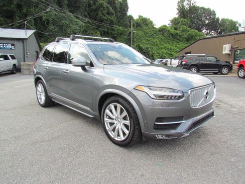 Used 2017 Volvo XC90 T6 Inscription w/ Vision Package image 1