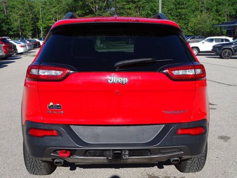 Used 2017 Jeep Cherokee 4WD Trailhawk w/ Cold Weather Group image 10