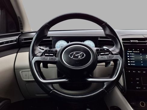 Used 2024 Hyundai Tucson Limited image 16