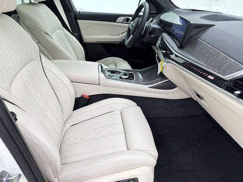 New 2026 BMW X7 M60i AWD/4WD image 25