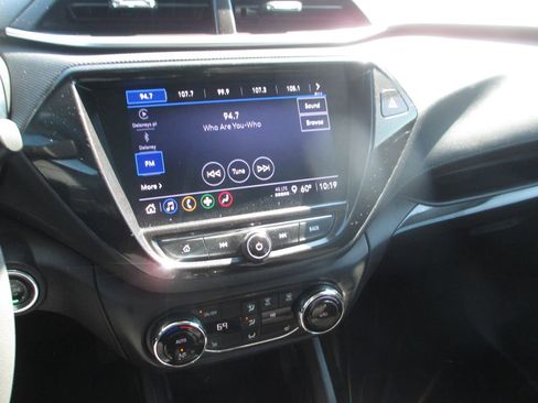 Used 2023 Chevrolet TrailBlazer LT w/ Convenience Package FWD image 23