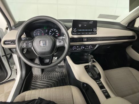 Used 2023 Honda HR-V LX image 6