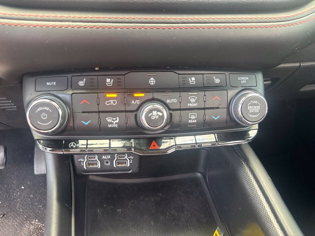 Used 2023 Dodge Durango GT AWD/4WD image 27