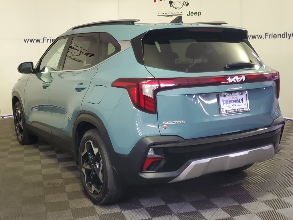 Used 2024 Kia Seltos EX AWD/4WD image 4