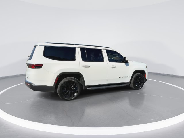Used 2022 Jeep Wagoneer Series I w/ Convenience Group I AWD/4WD image 12