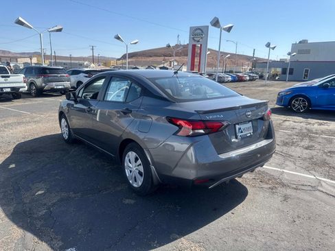 New 2025 Nissan Versa S w/ Trunk Package FWD image 7