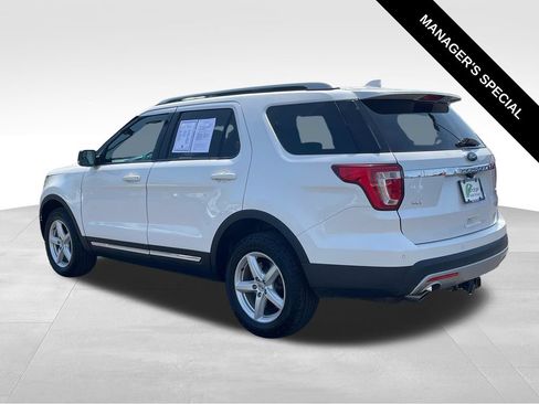 Used 2016 Ford Explorer XLT AWD/4WD image 5