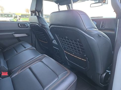 Used 2023 Ford Bronco Badlands w/ Sasquatch Package image 85