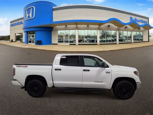 Used 2021 Toyota Tundra SR5 w/ TRD Off-Road Package image 9