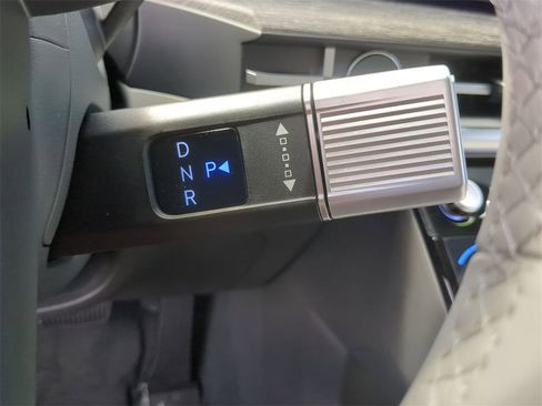 Used 2024 Hyundai Santa Fe Limited image 17