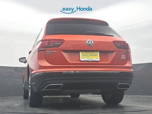 Used 2019 Volkswagen Tiguan SEL Premium R-Line AWD/4WD image 32