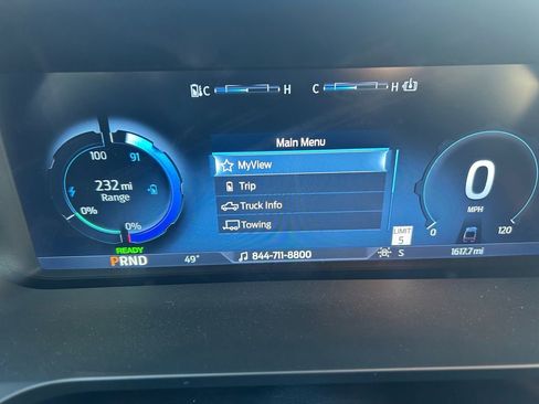 Used 2025 Ford F150 Lightning Lariat image 16