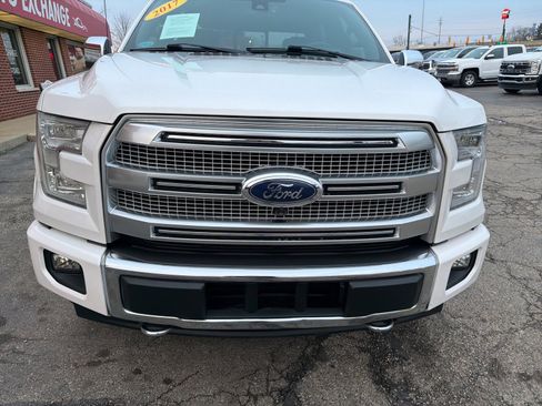 Used 2017 Ford F150 Platinum w/ Equipment Group 701A Luxury image 10