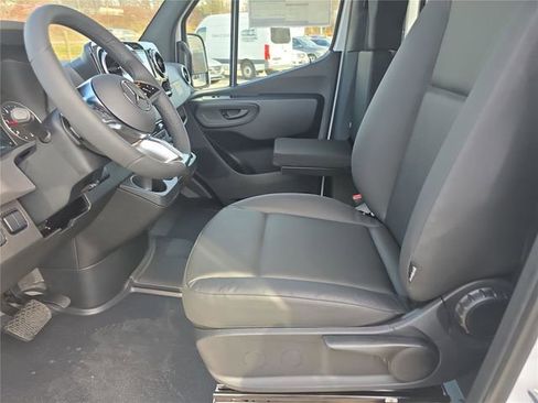New 2026 Mercedes-Benz Sprinter 2500 image 21