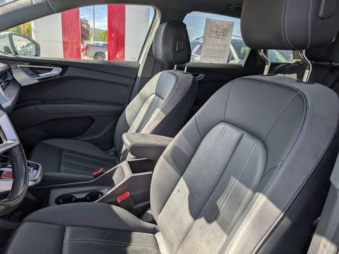 Used 2024 Audi Q4 e-tron Prestige w/ Black Optic Package image 6