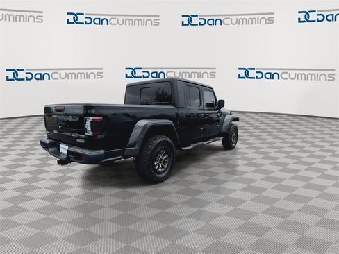 Used 2023 Jeep Gladiator Sport image 8