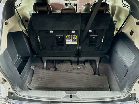Certified 2022 Toyota Sienna Platinum image 23